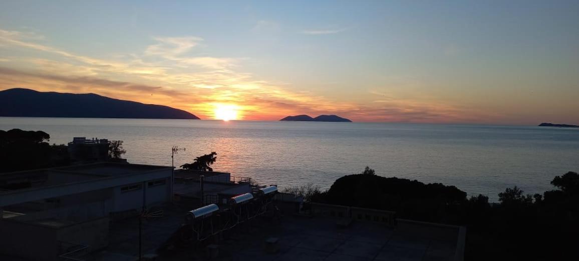 Views Of Vlore - Lunarossa Luaran gambar